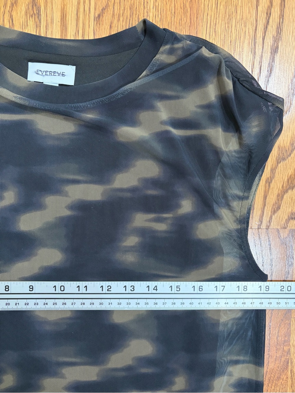 Evereve Earth Camo Sleeveless Top (XS) - Picture 7 of 8
